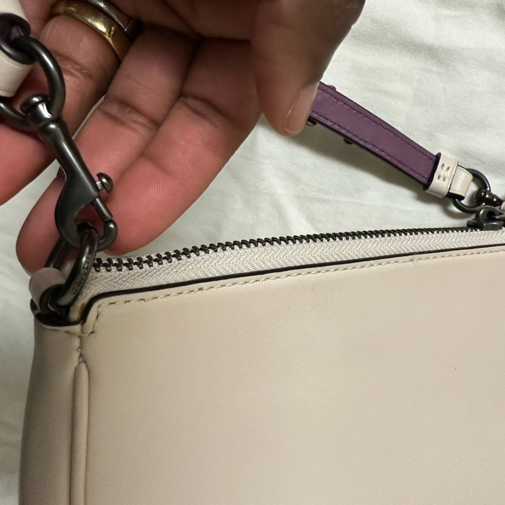 Authentic Coach Nolita 19 in chalk smooth leather! - Picture 4 of 14